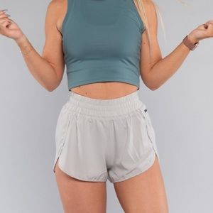 NWOT Paragon Fitwear Yuna High Rise Track short